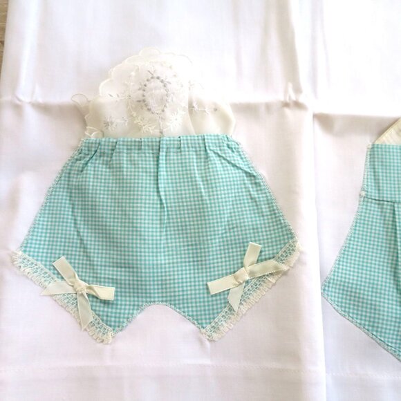 Vintage Stevens Pillowcase Set Boy Girl Gingham Pants Pocket Handkerchief Accent - Picture 10 of 13